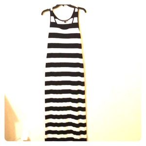 Forever 21 navy/white striped tank maxi dress